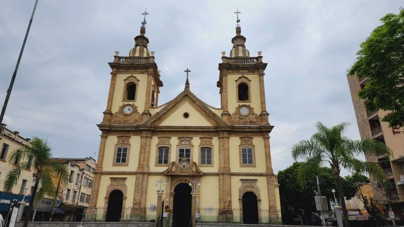 Interior da Basílica Velha em Aparecida