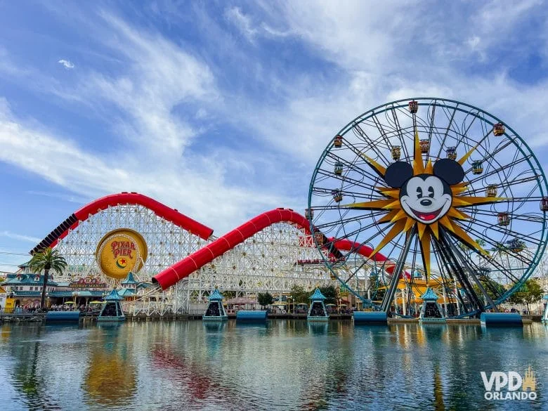 Entrada do parque California Adventure na Disneyland California