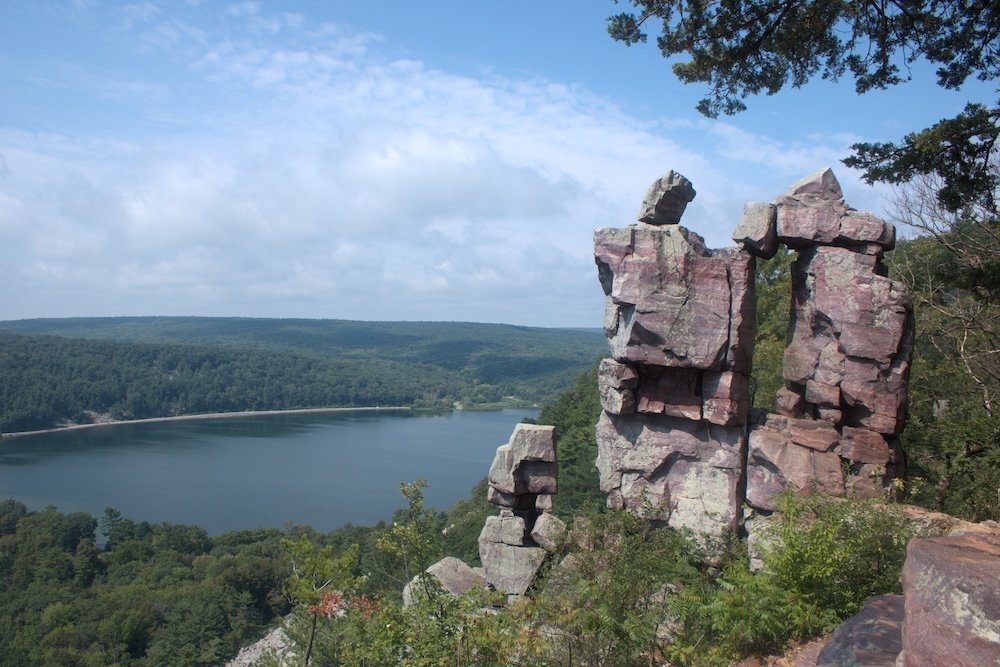 Devil's Doorway no Parque Estadual Devil's Lake